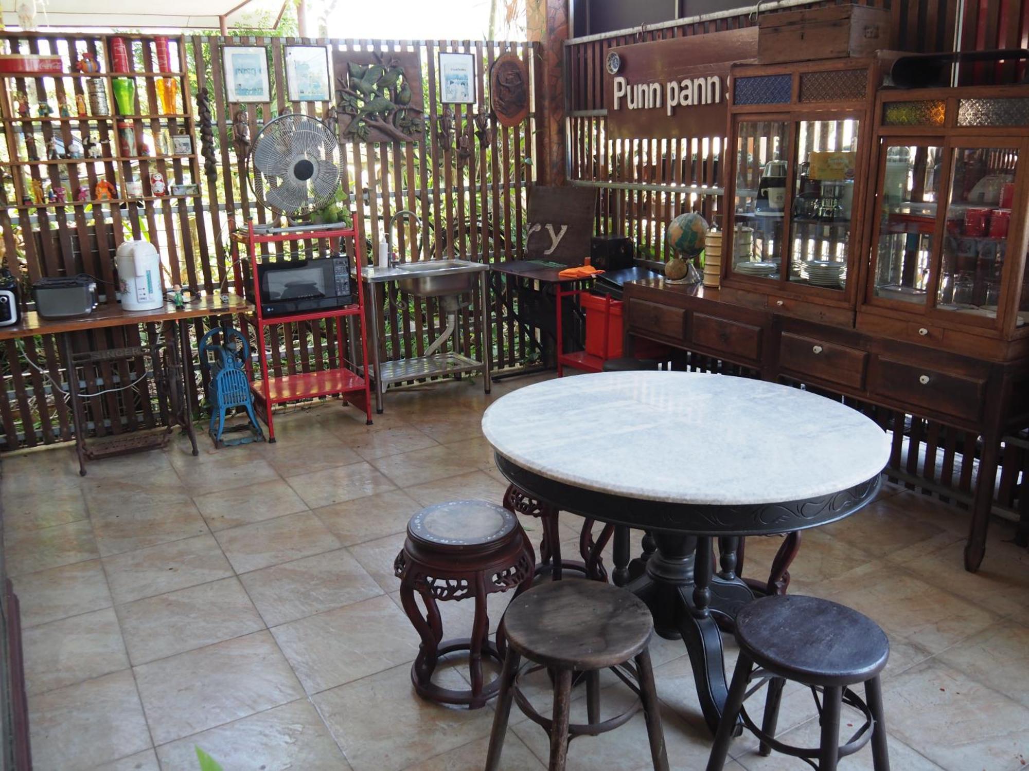 Punnpannsuk Hostel Trat Luaran gambar