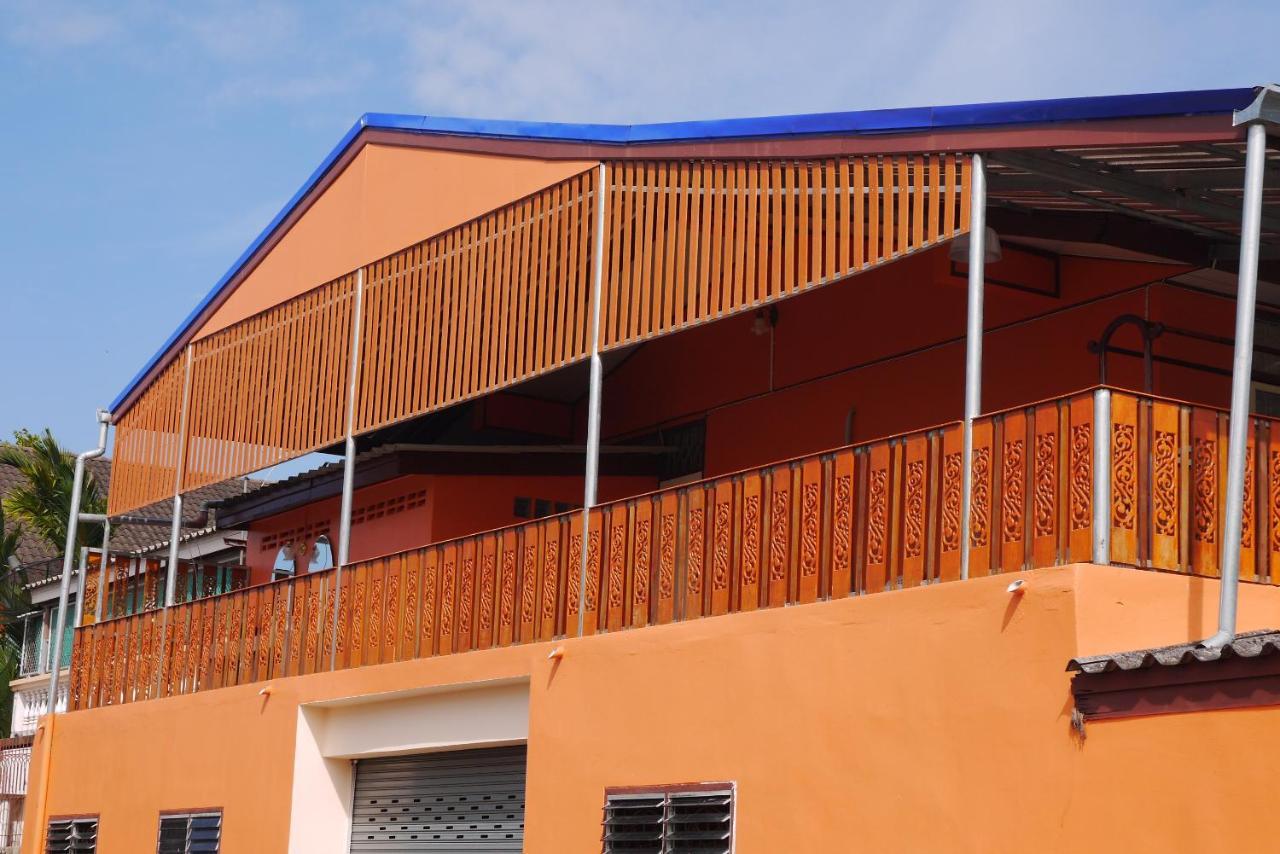 Punnpannsuk Hostel Trat Luaran gambar