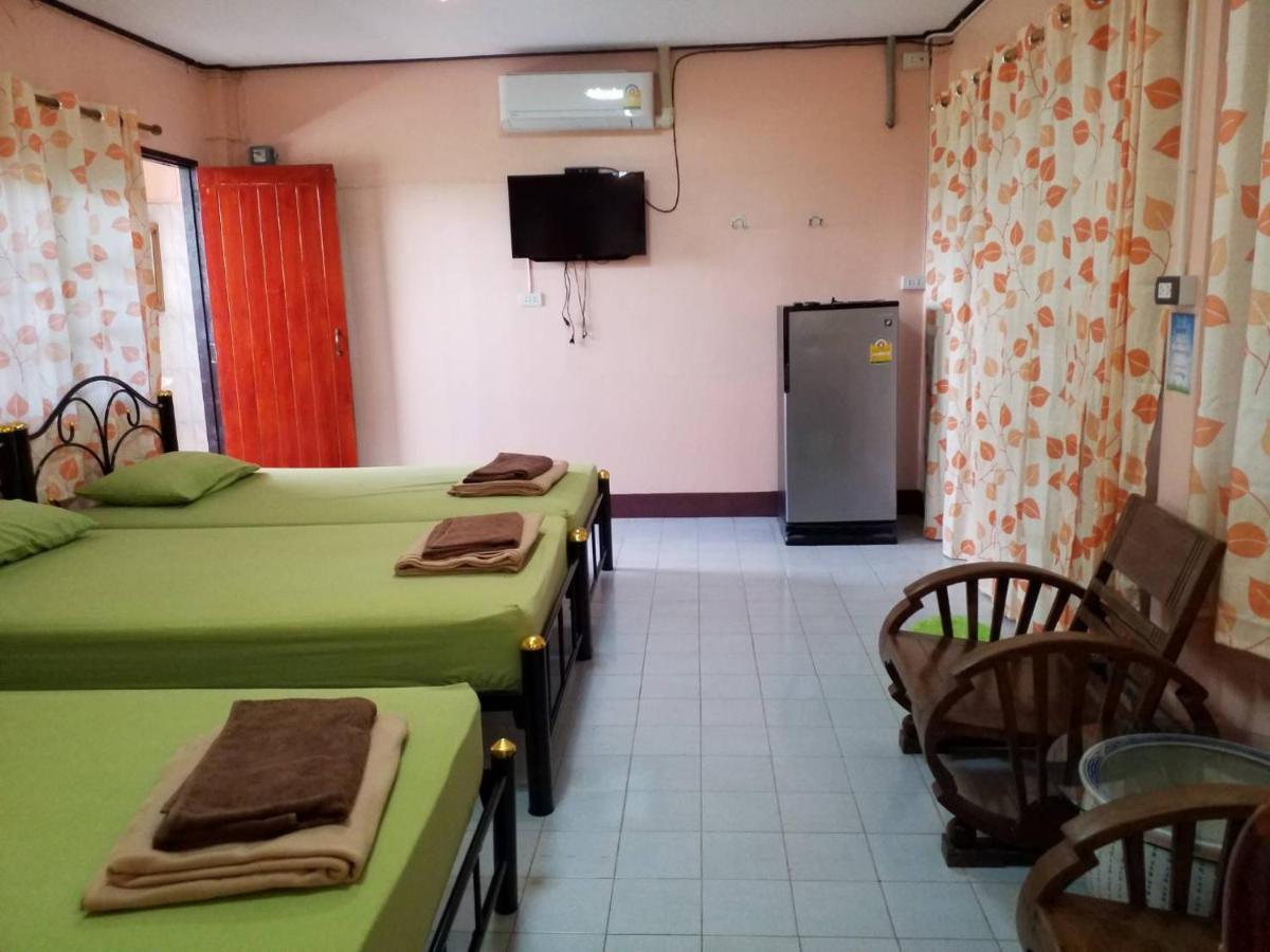 Punnpannsuk Hostel Trat Luaran gambar